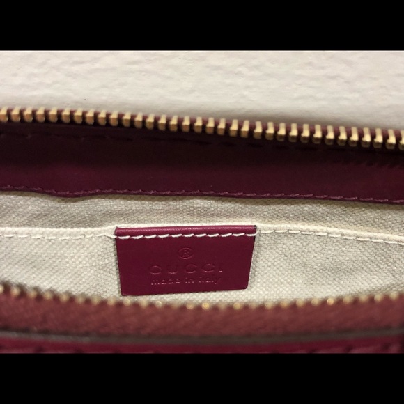 Authentic Gucci Shoulder Bag - Picture 4 of 7